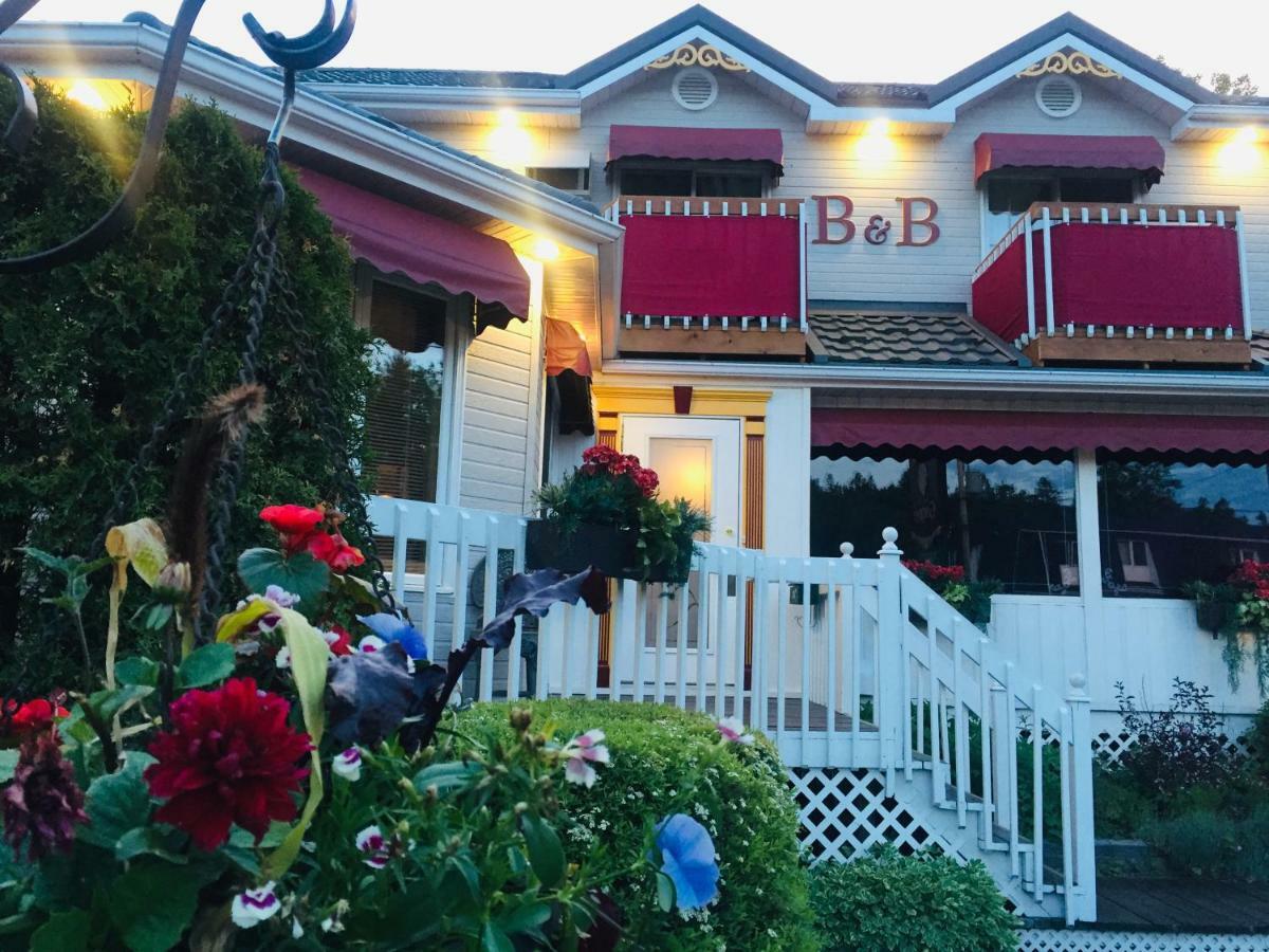 Auberge Maison Gagne Tadoussac Exterior photo